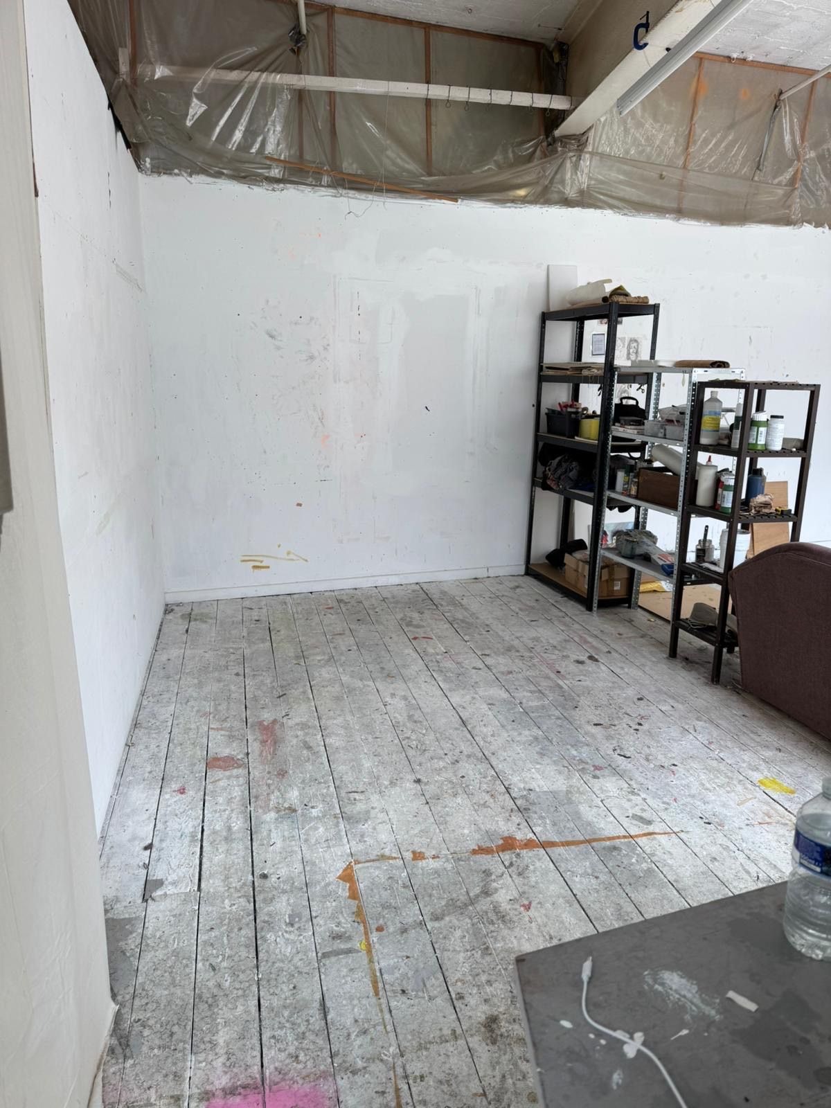 Hi! We have a studio available to sublet now at 183 Bow Road, London E3 2SJ.  It’s a spacious art studio with its own private sink. 400sqft  The rent is £635 per month for the whole studio. We’re ideally looking for three people to share, so we’d need two more sharers—bringing it to £200 per person per month. in East London