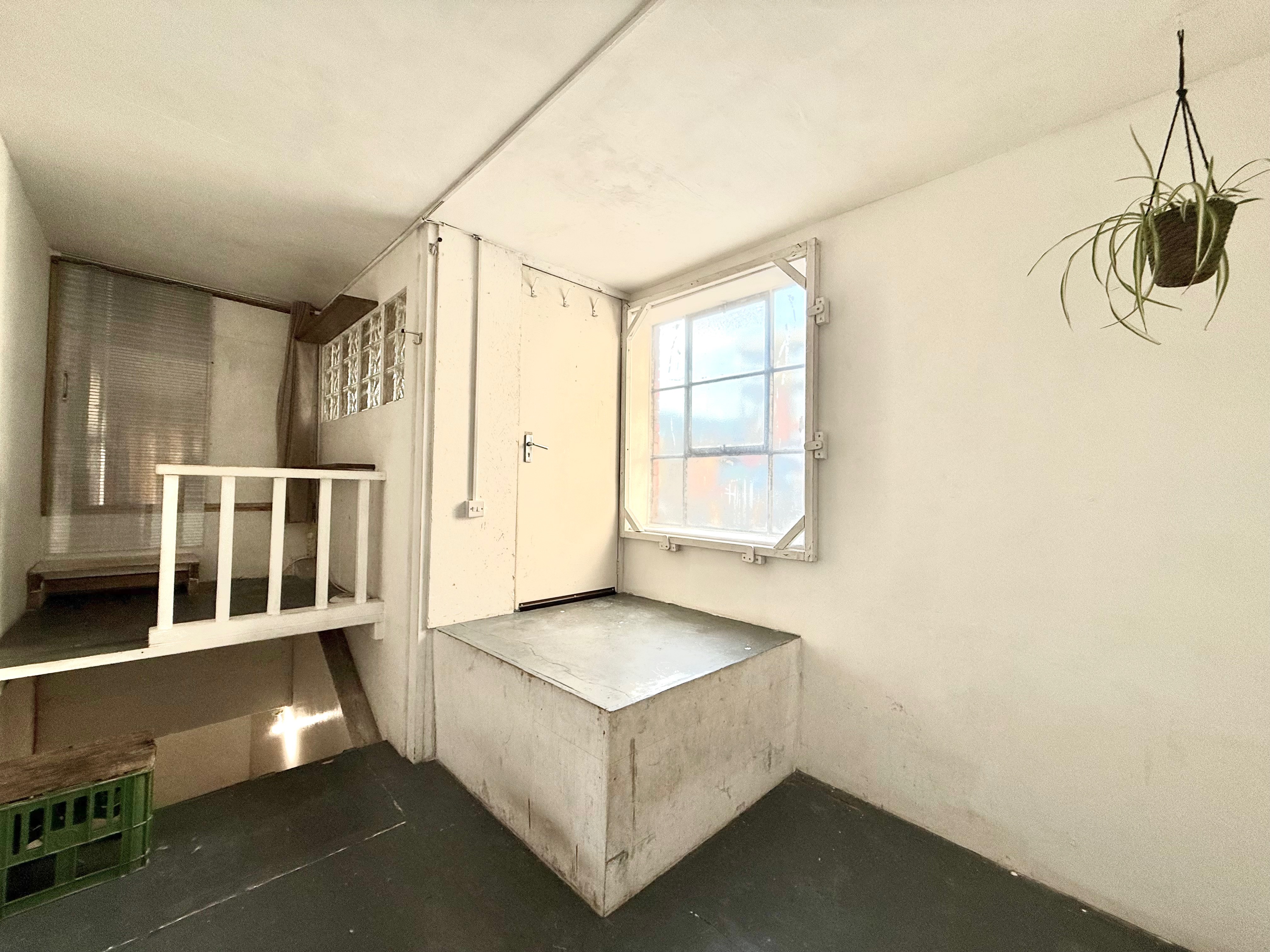 86b Main Yard, Wallis Road, Hackney Wick, E9 5LN in East London