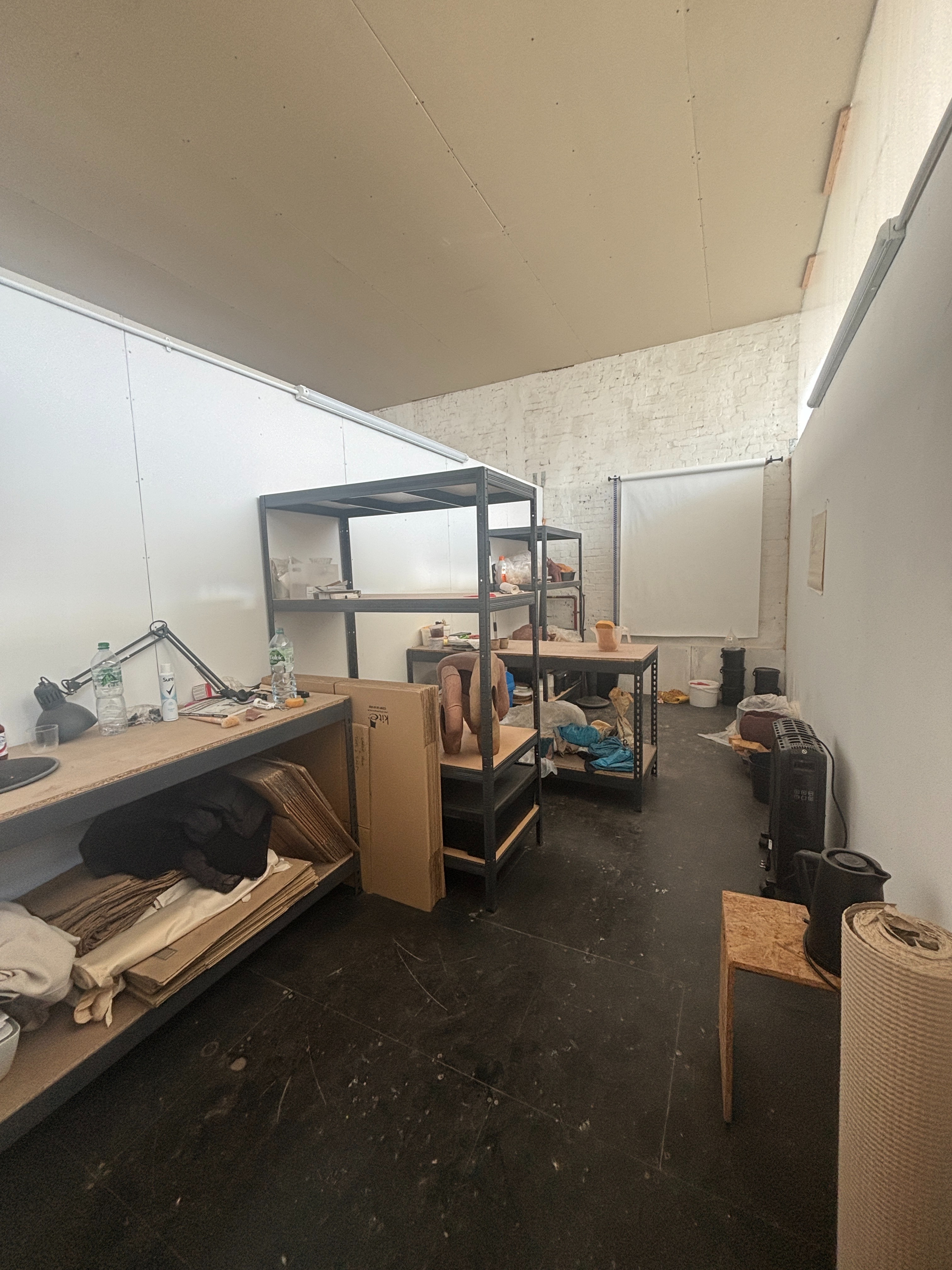 Natural light studio 2 mins from Stoke Newington station in Northeast London