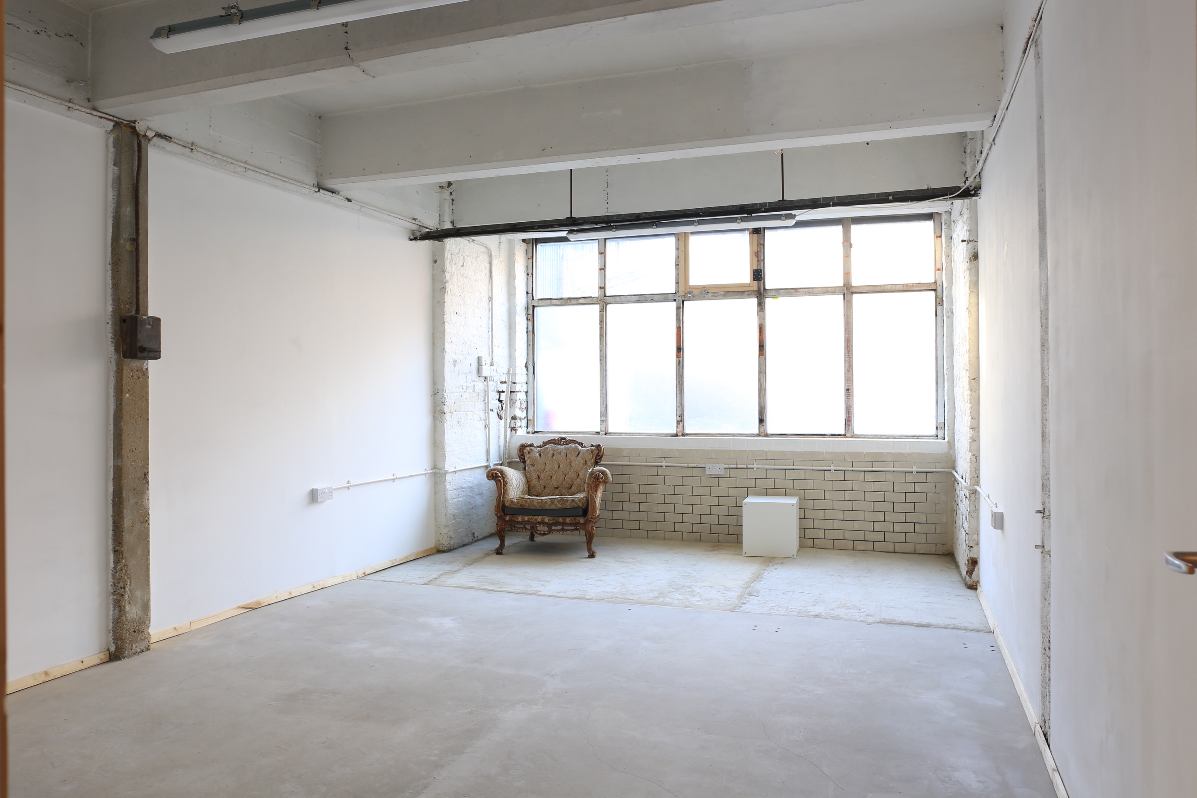 Huge art studio with great natural light in North London