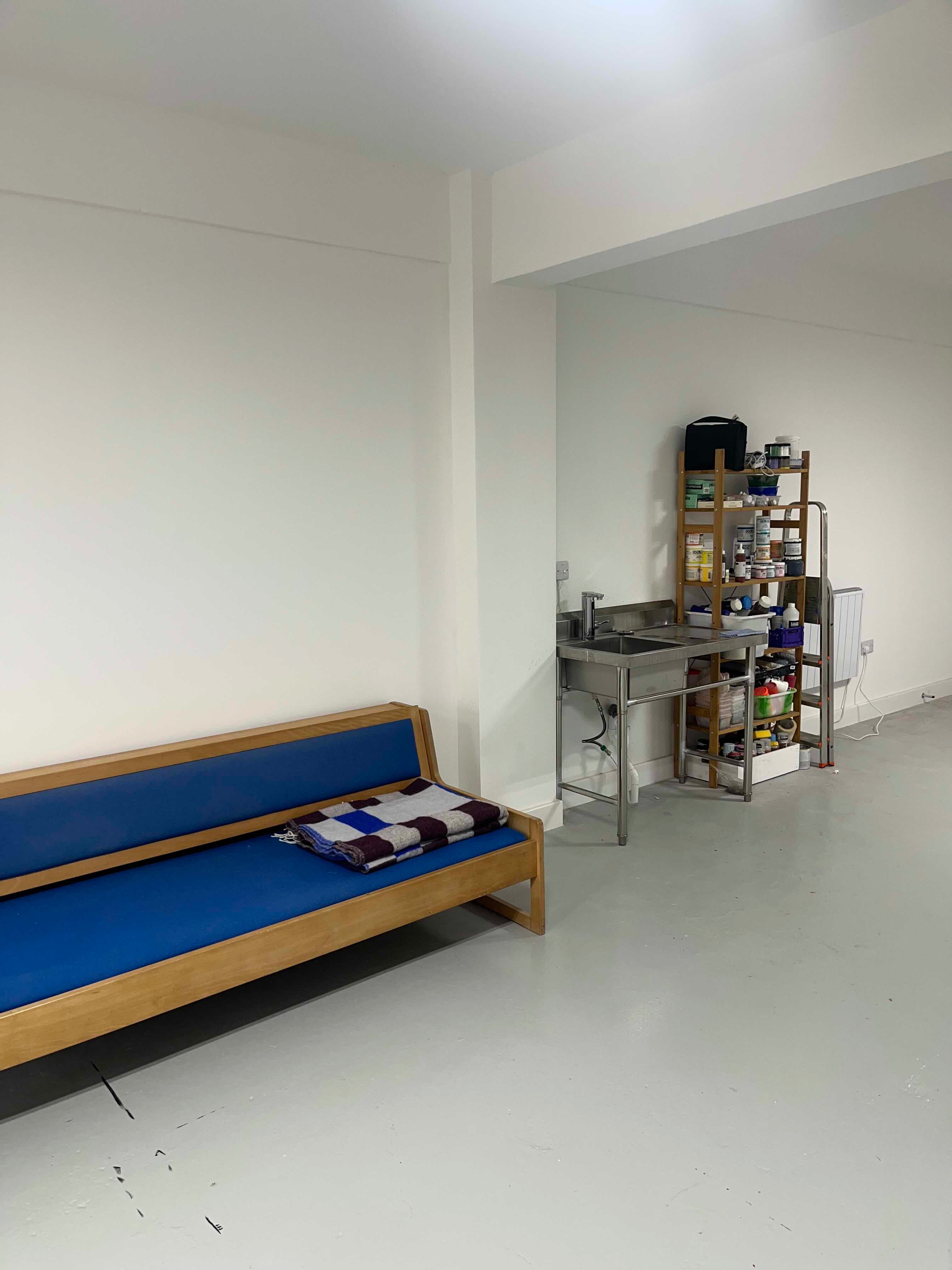 Artist Studio/Creative Space to sublet - 470 sq ft - Dalston, East London - E8 2NP photo 2