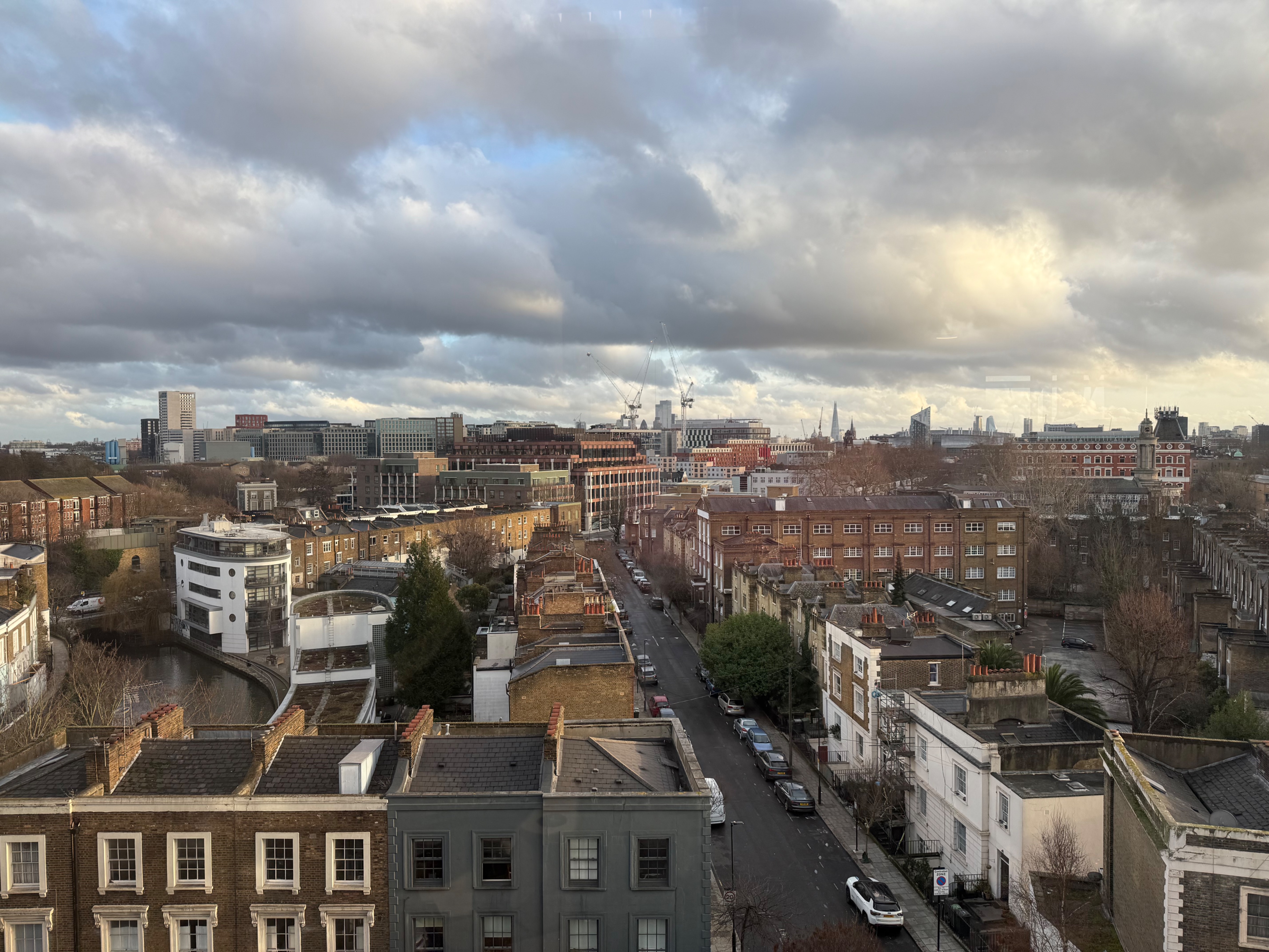 Bright Artisrs Studio Sublet in Camden in North London