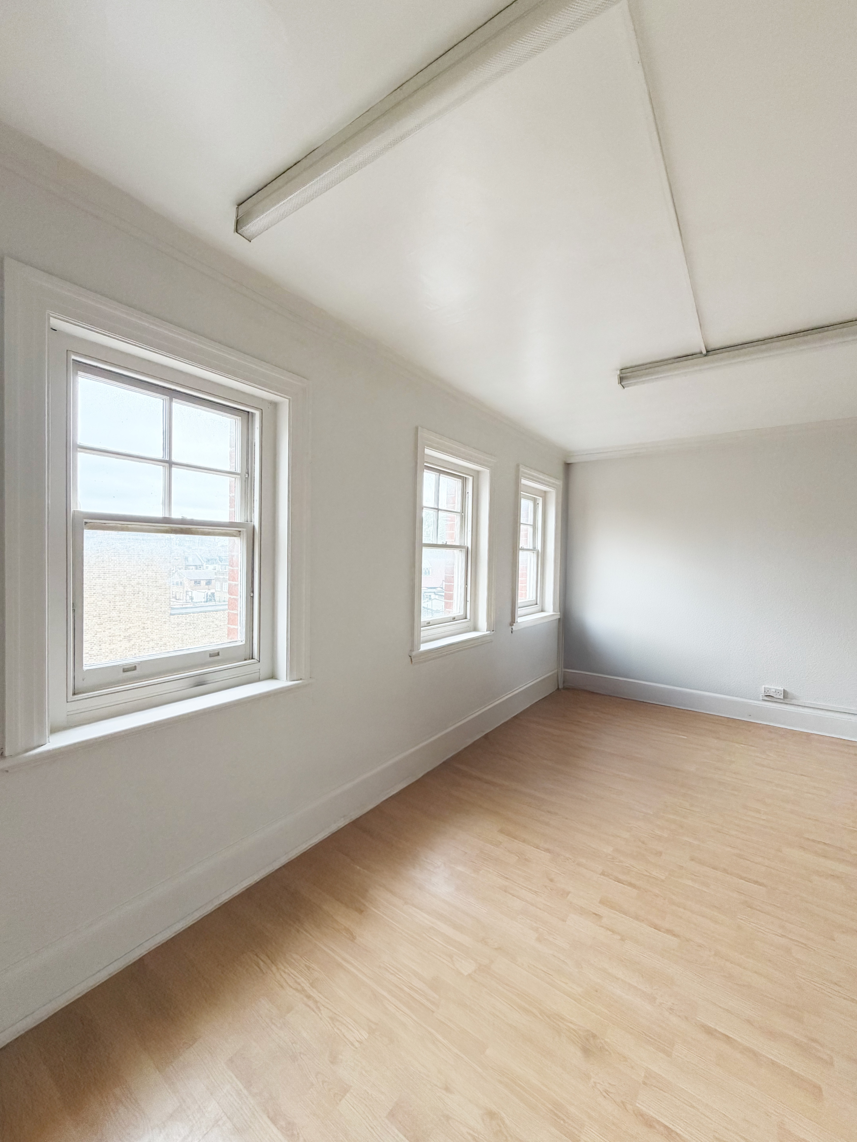 private studio in dalston with loft storage photo 4
