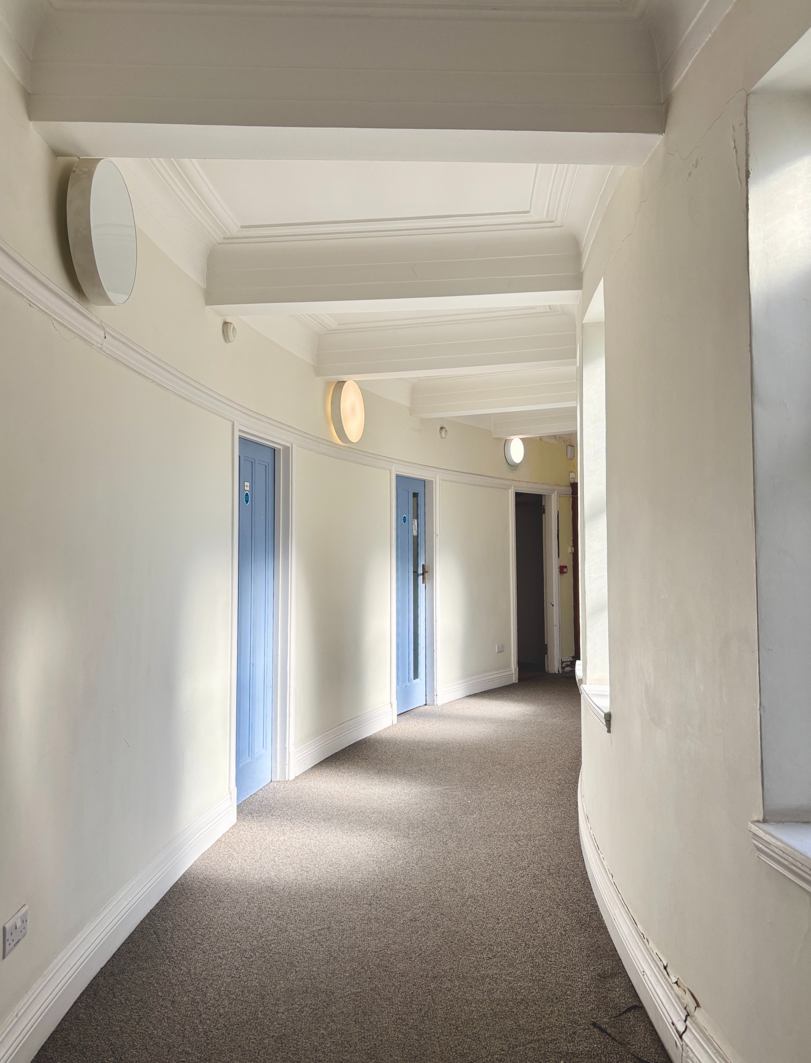Large studio in Grade II listed building in the heart of Catford, SE6 photo 4