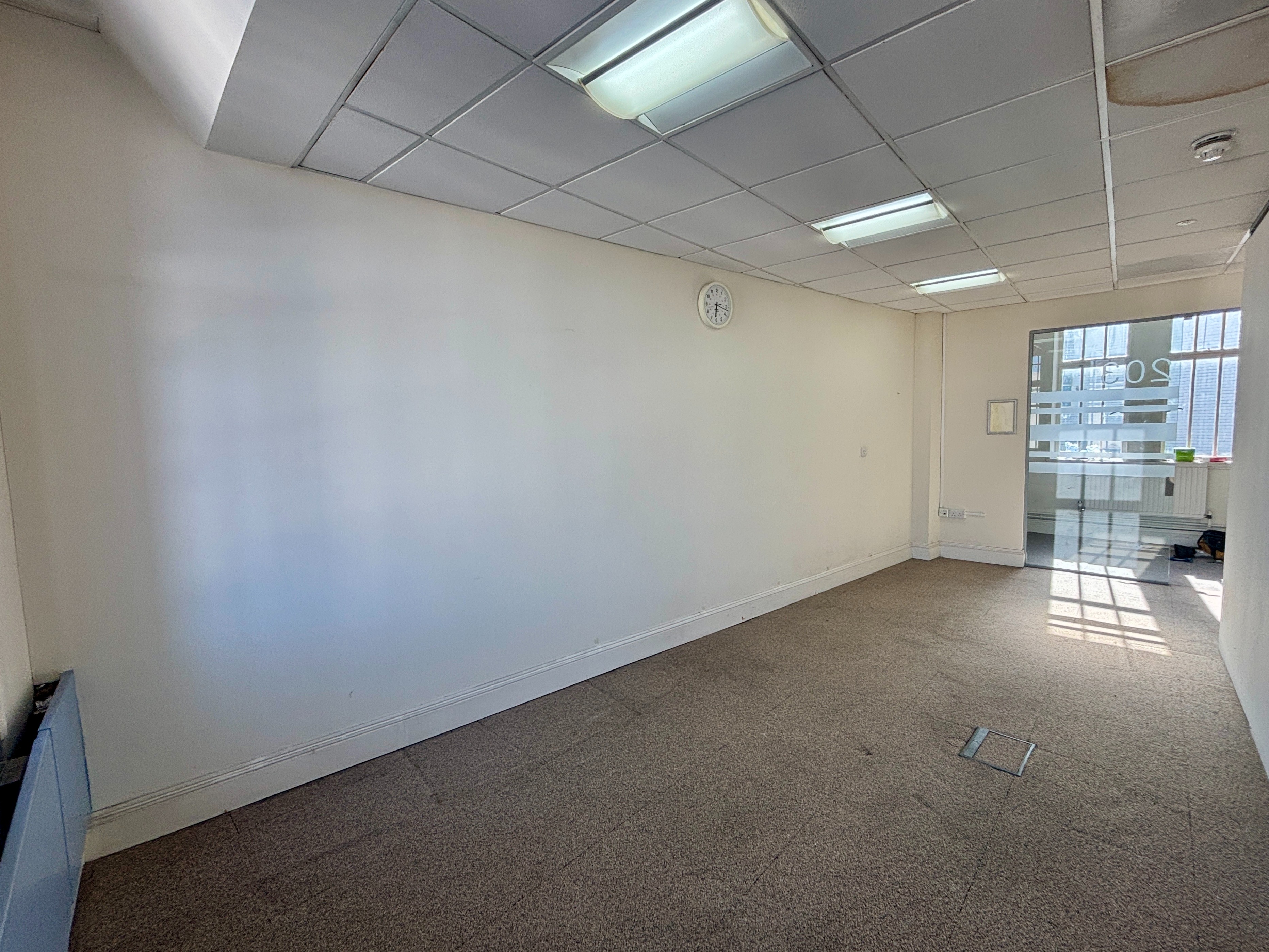 Large studio in Grade II listed building in the heart of Catford, SE6 photo 5