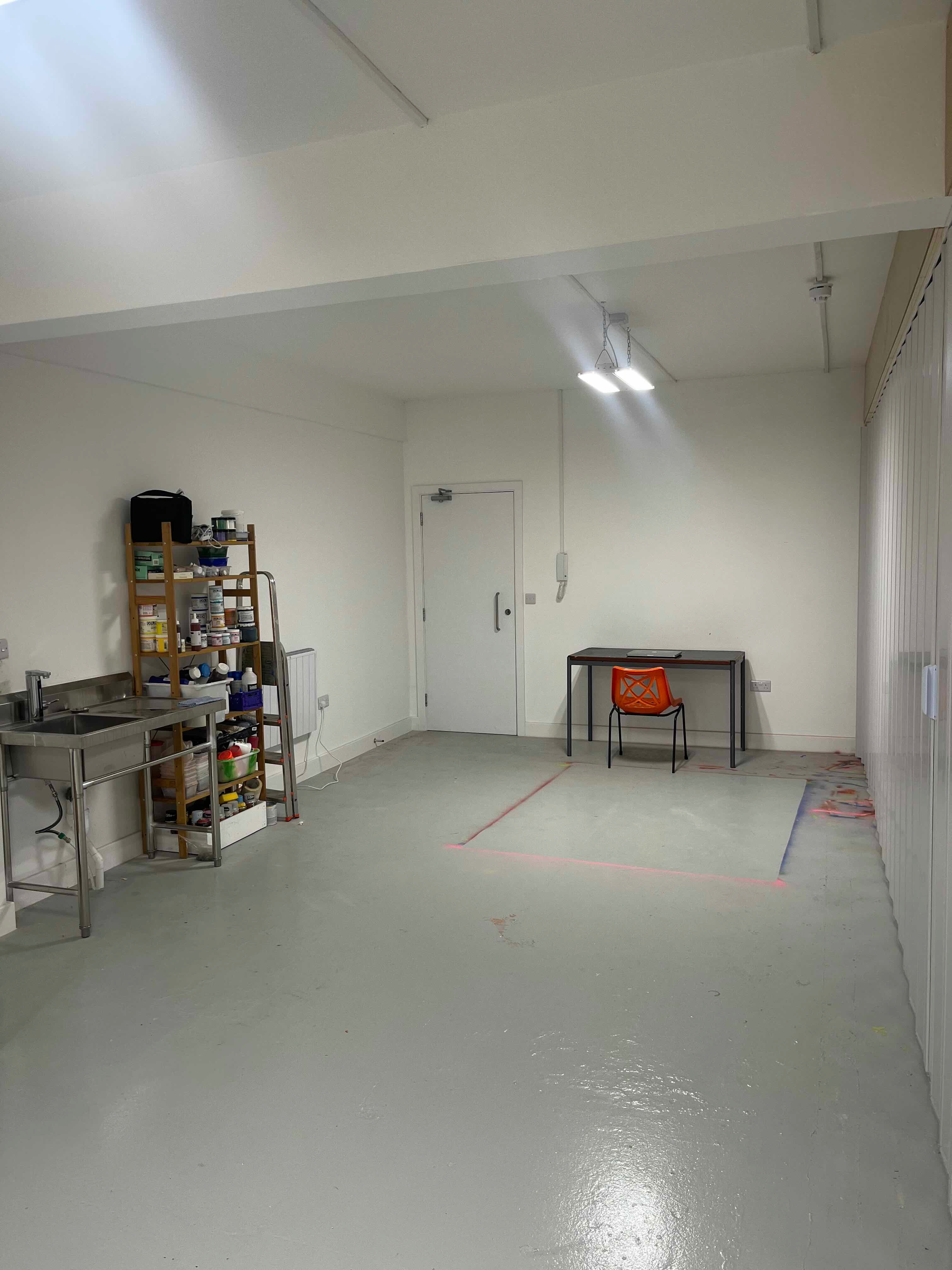Artist Studio/Creative Space to sublet - 470 sq ft - Dalston, East London - E8 2NP in East London