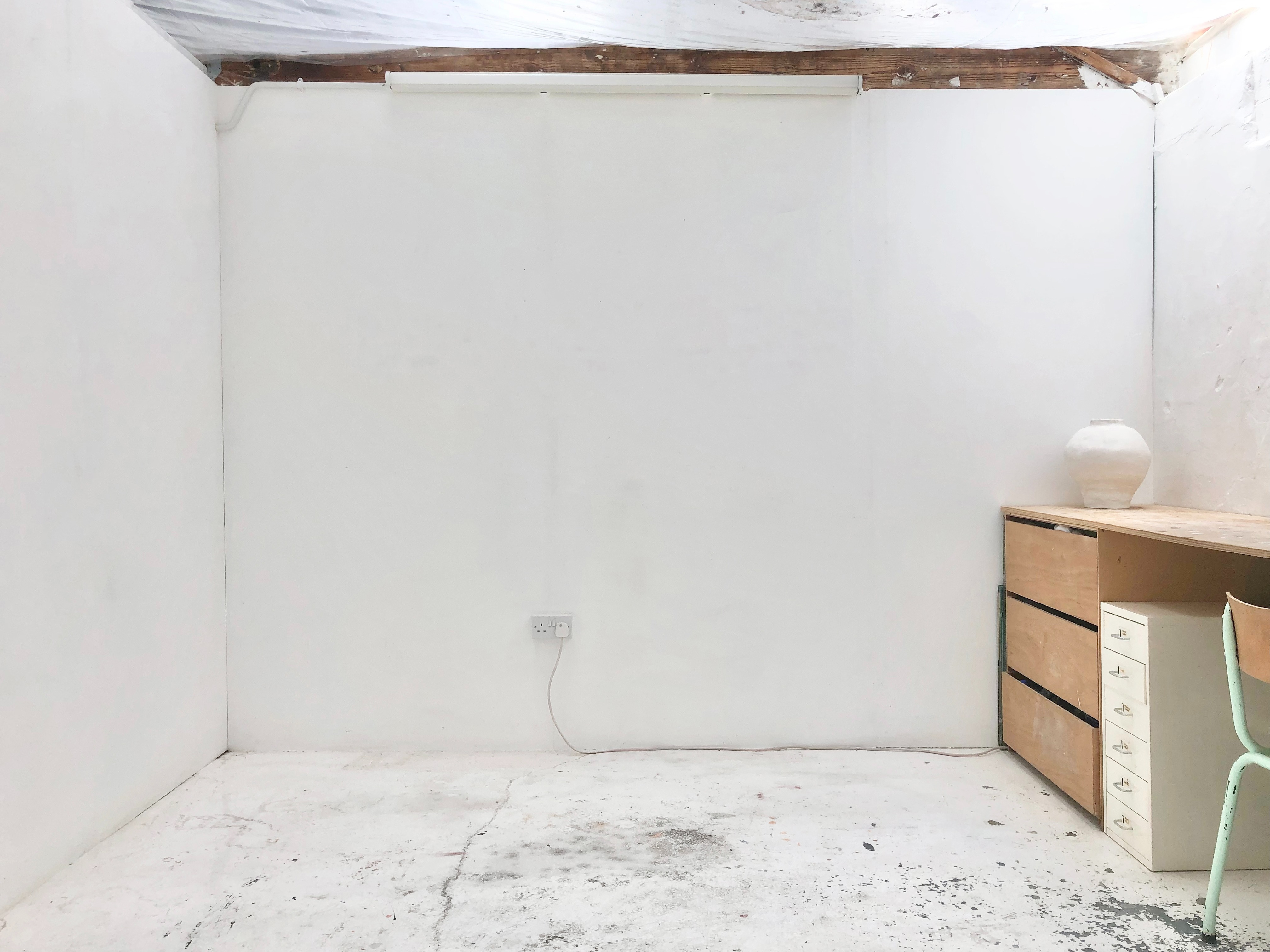 Bright Stoke Newington sublet sharing with one other photo 2