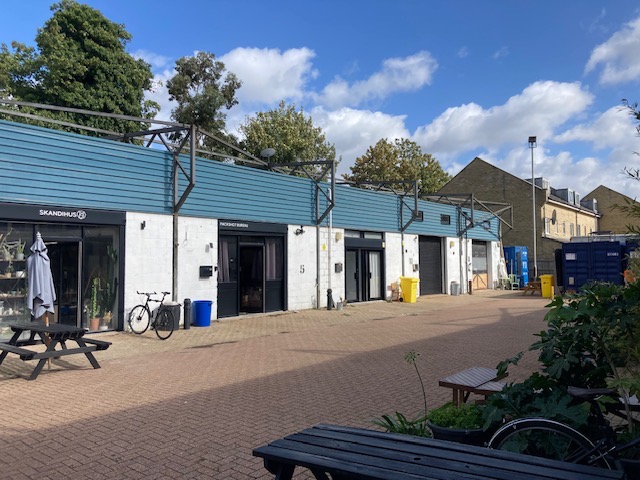 Hackney / Clapton 1st floor space available in friendly complex of creatives photo 2