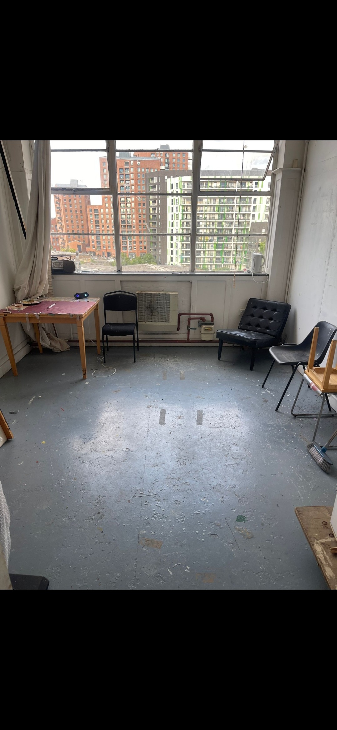A bright/ natural light & self contained space! in East London