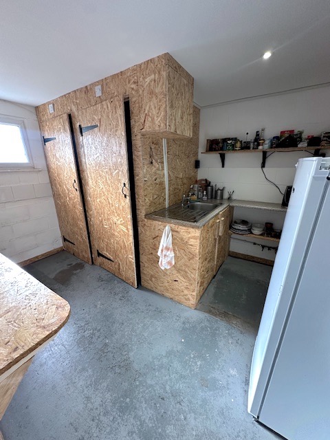 Hackney / Clapton 1st floor space available in friendly complex of creatives photo 4