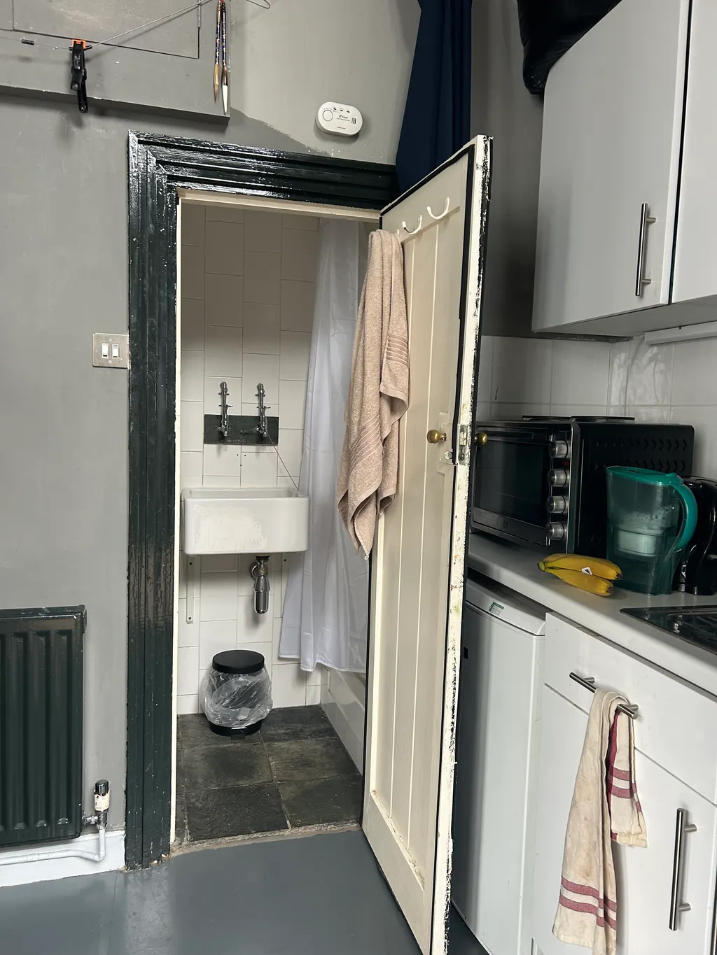 Sublet, High Street Kensington in West London
