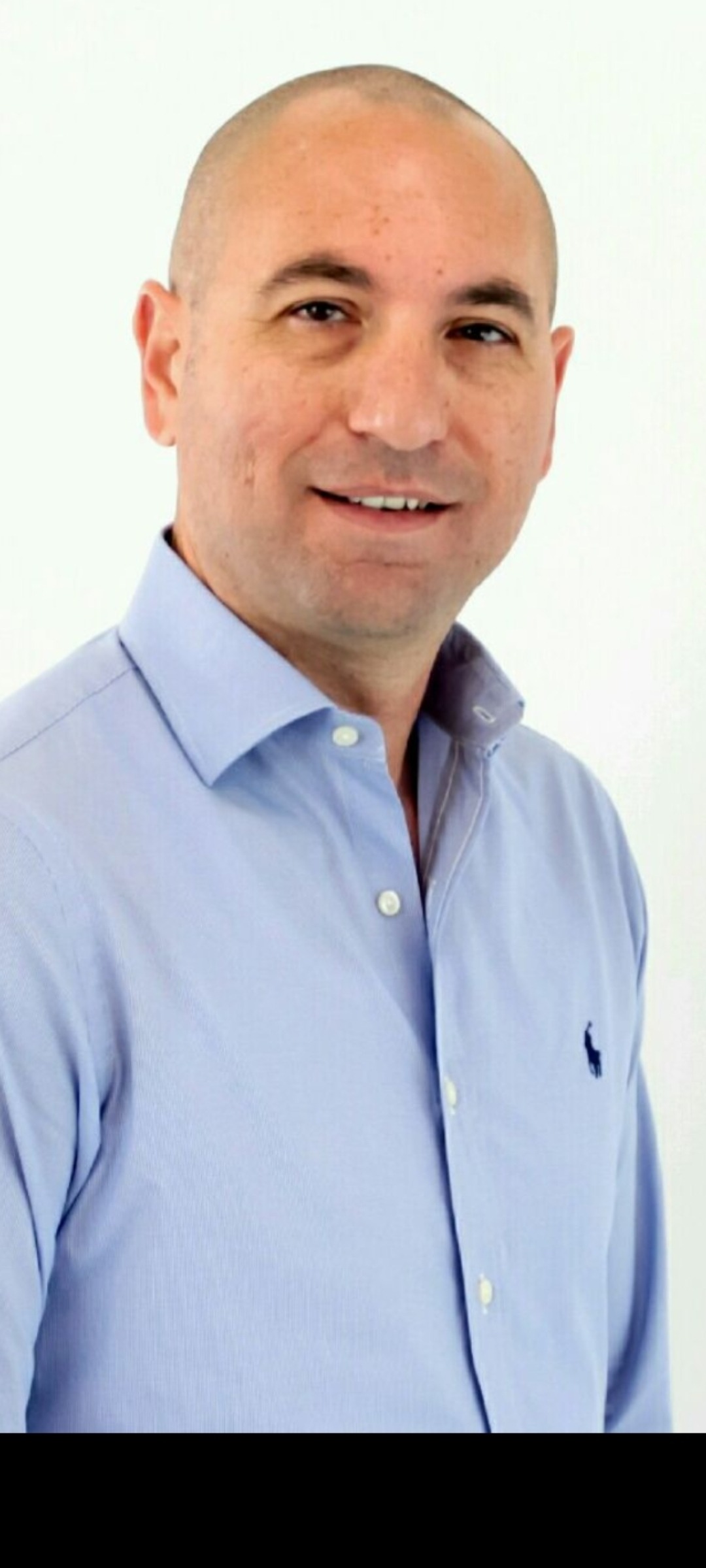 רובי חזנוב